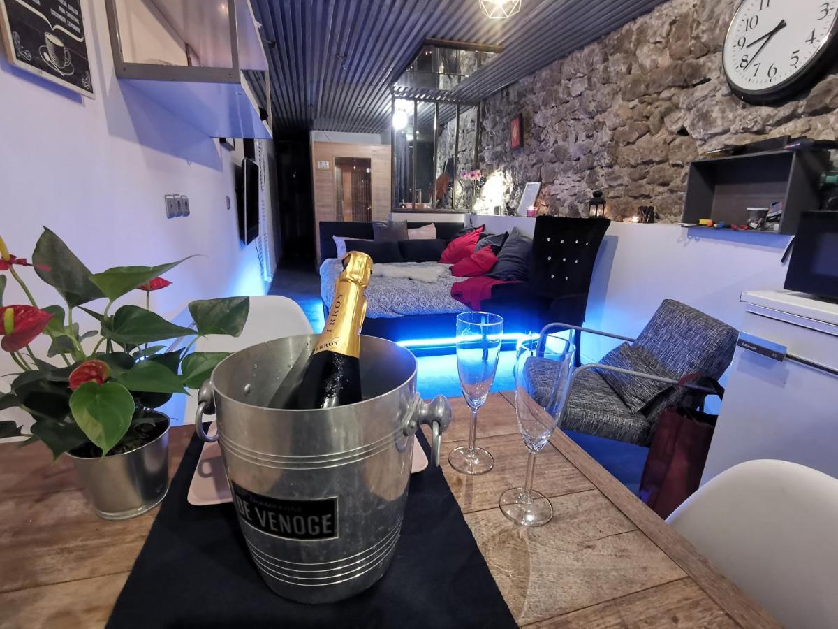 Sweet Loft Grenoble-Love Room Avec Jacuzzi & Sauna Экстерьер фото