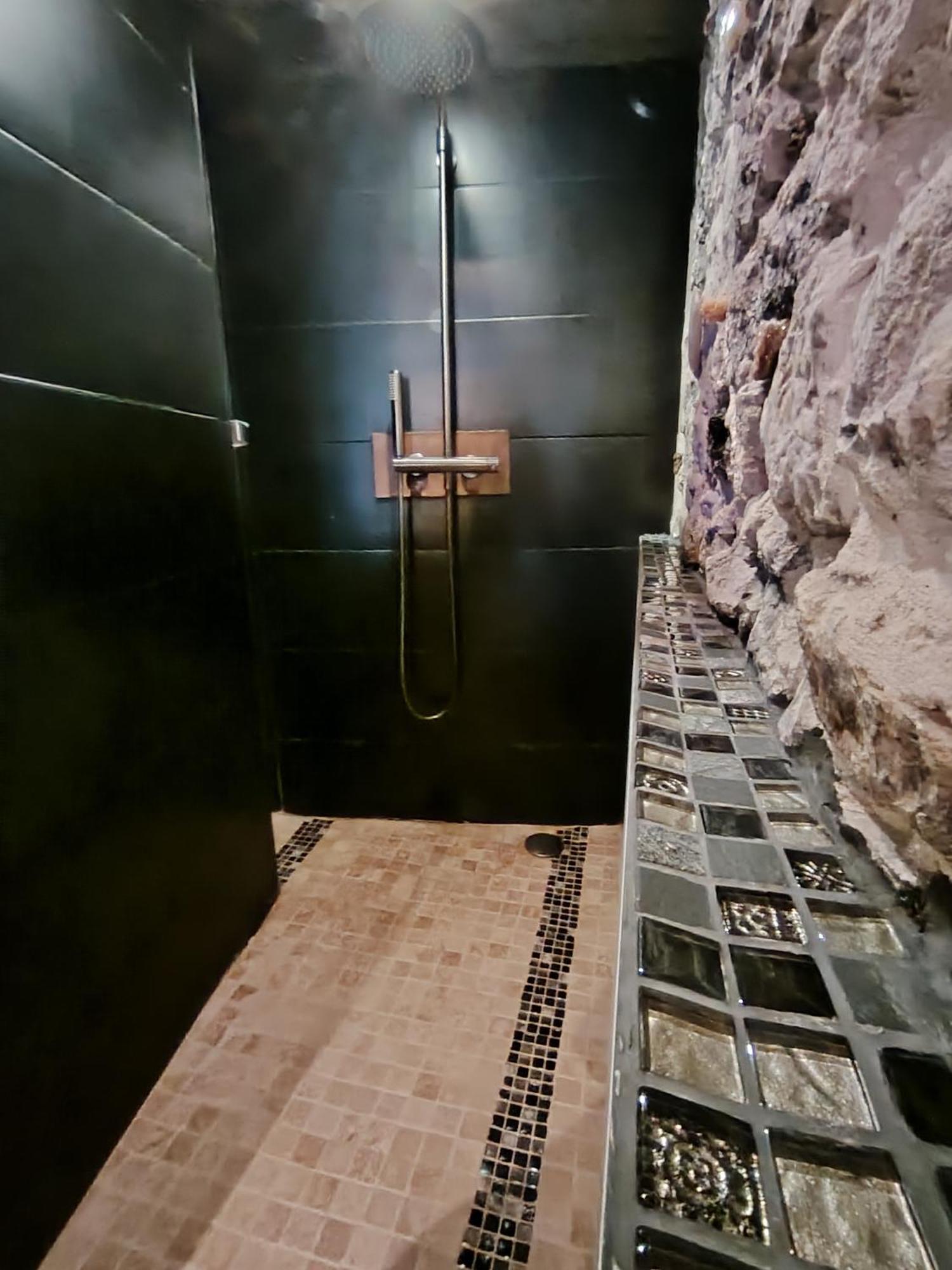 Sweet Loft Grenoble-Love Room Avec Jacuzzi & Sauna Экстерьер фото